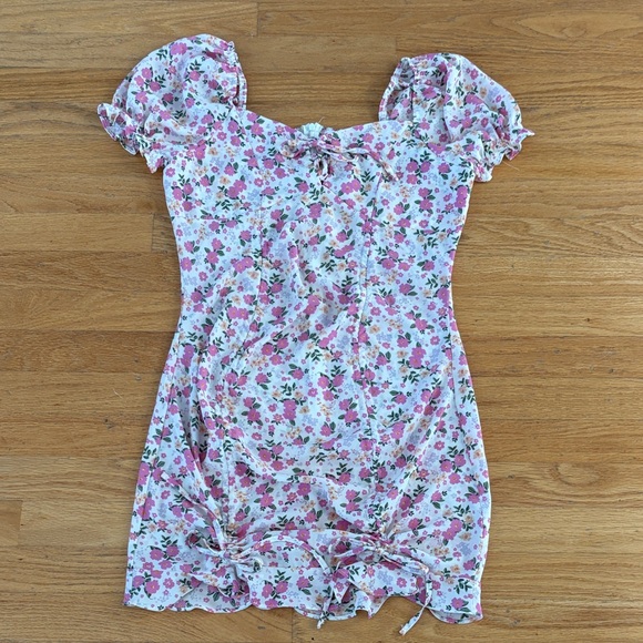 Ardene White & Pink Floral Ruffle Mini Dress Size Medium - Picture 1 of 7